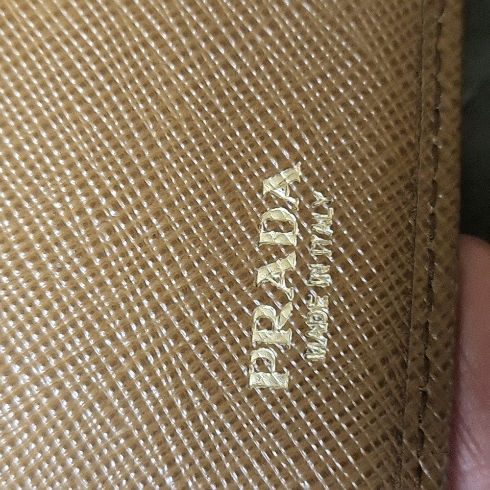 Prada wallet - Picture 8 of 16